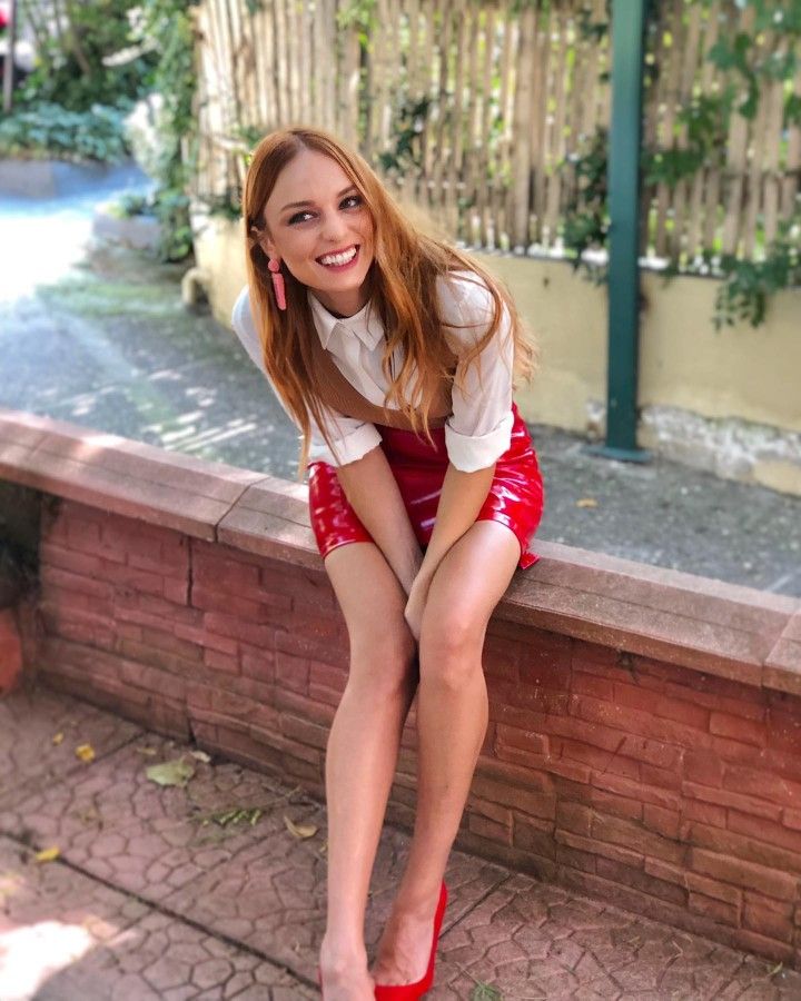 Nilperi Şahinkaya sex