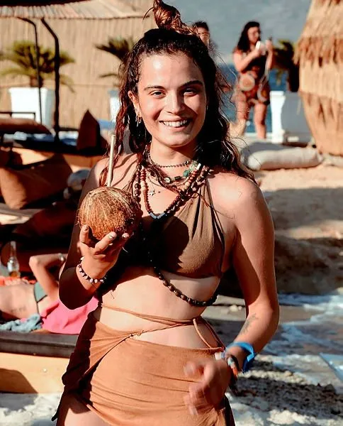 Aslı Bekiroğlu beautiful hot images