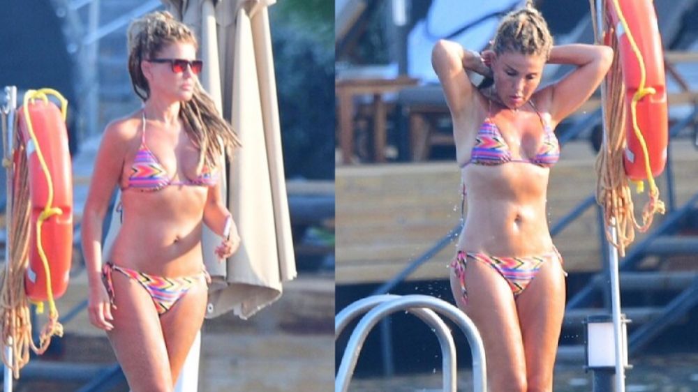 Aslı Bekiroğlu modeling bikini 