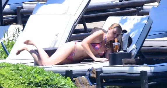 Nilperi Şahinkaya porn