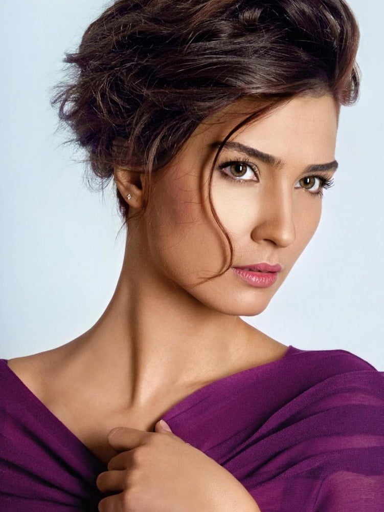 Tuba Büyüküstün modeling xxx