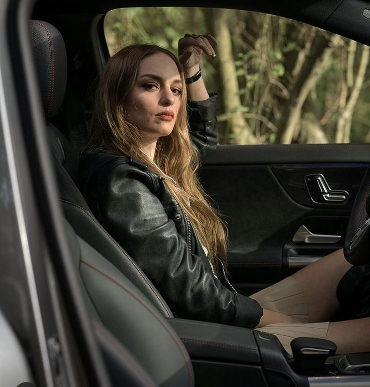 Nilperi Şahinkaya naked