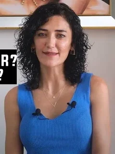 Meral Güven smiles ass
