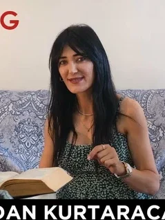 Meral Güven looks ass