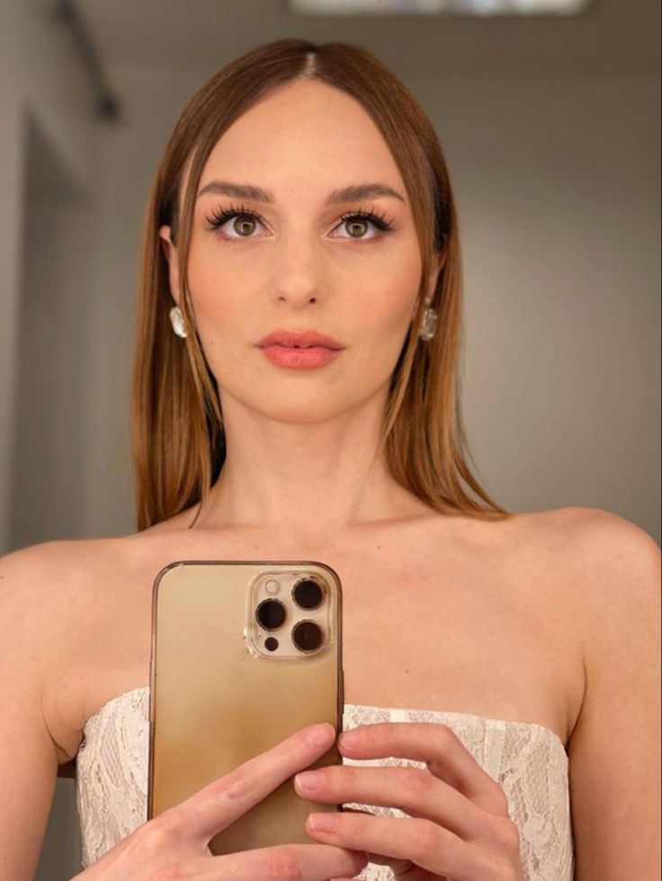 Nilperi Şahinkaya fuck