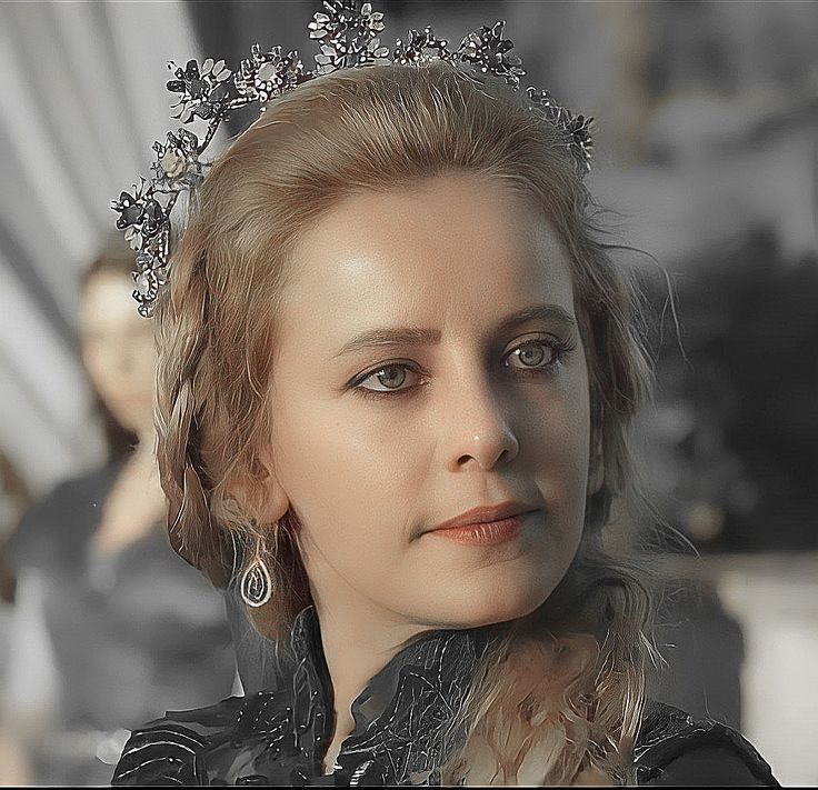 Vildan Atasever hot images