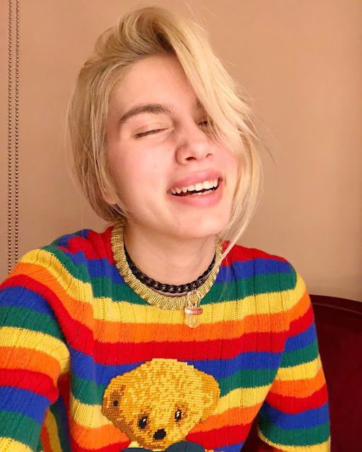 Aleyna Tilki smiles bikini