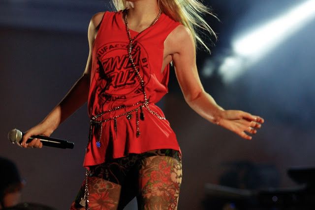 Aleyna Tilki smiles hot pics