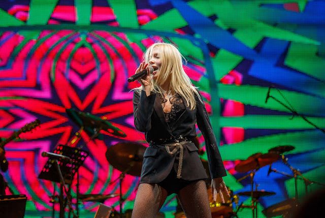 Aleyna Tilki smiles nude pics