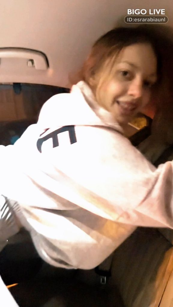 Esra Rabia poses bikini