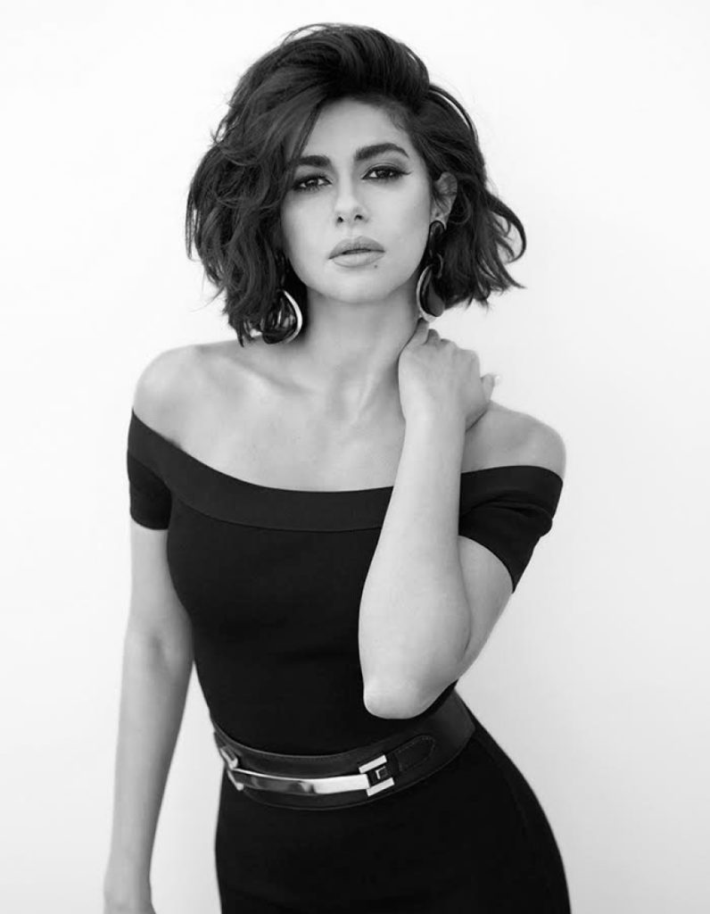 Nesrin Cavadzade looks porn