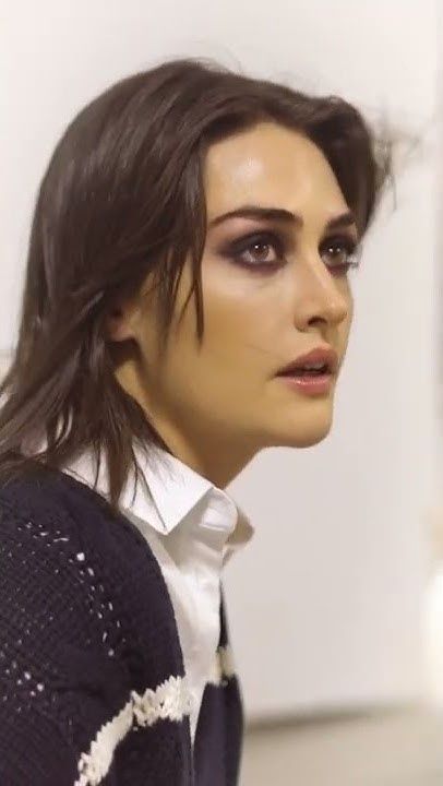 Esra Rabia smiles hot xxx