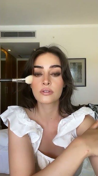 Esra Rabia smiles xxx sex