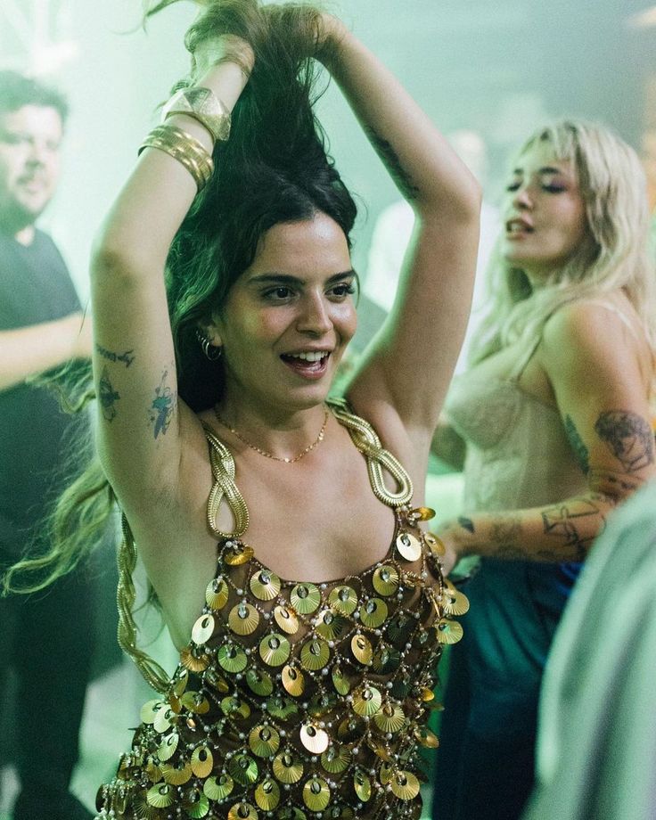 Aslı Bekiroğlu depicts fire bikini 