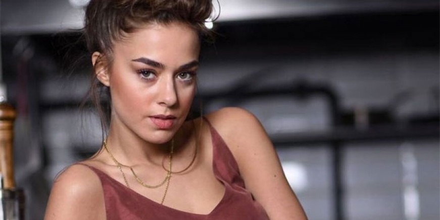 Bensu Soral modeling hot xxx