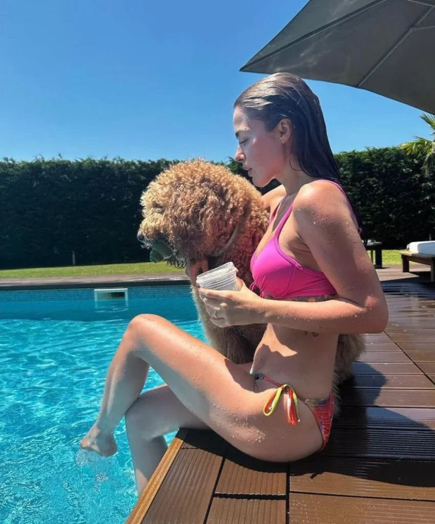 Bensu Soral modeling hot images