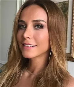 Burçin Terzioğlu poses porn