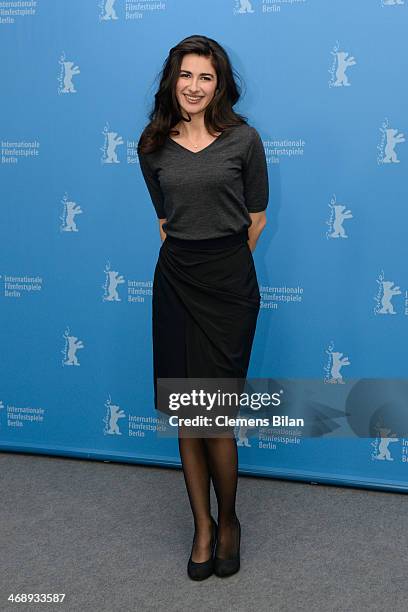 Nesrin Cavadzade poses nude pics