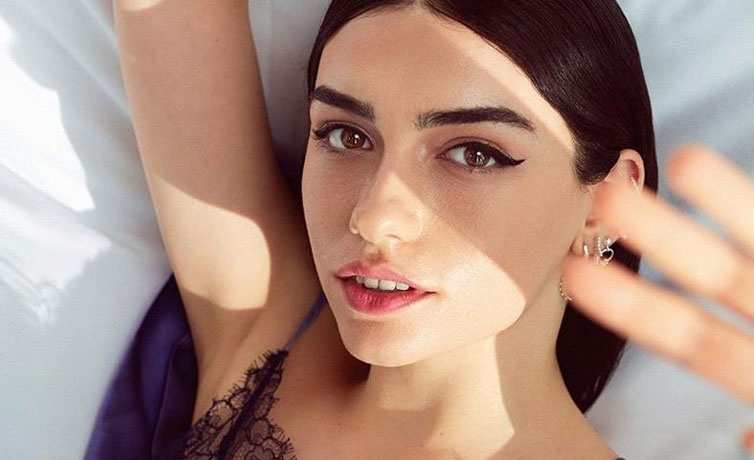 Hazar Ergüçlü looks xxx sex