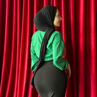 Esra Rabia looks hot pics