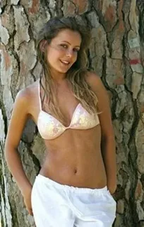 Vildan Atasever poses nude pics