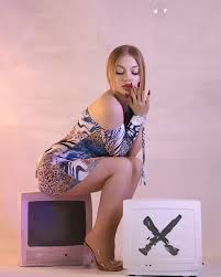 Esra Rabia smiles sexy