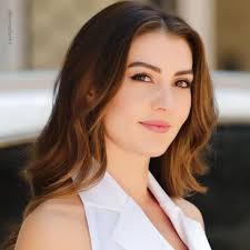 Burcu Özberk slut sexy