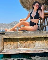 Bergüzar Korel beautiful hot pics