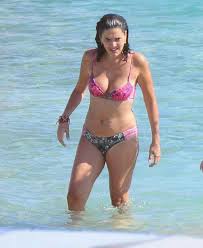 Bergüzar Korel looks xxx