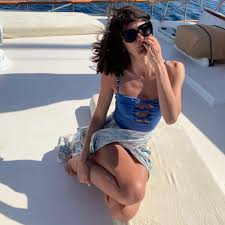 Nesrin Cavadzade poses hot bikini