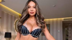 Merve Taşkın modeling hot images