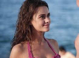 Hande Soral smiles naked