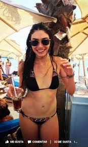 Hazar Ergüçlü nudes