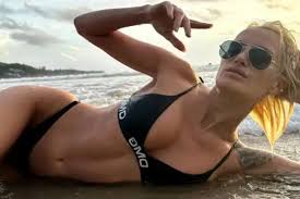 Didem Soydan looks bikini