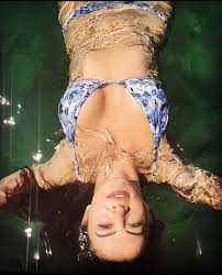 Burcu Özberk slut hot