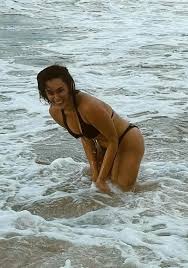 Bensu Soral ardent hot pics