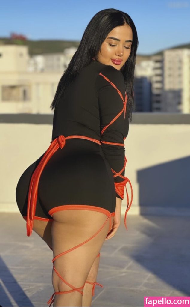 Melek Azad modeling xxx porn