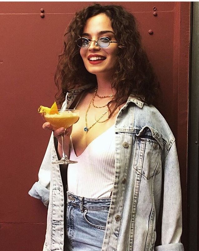 Aslı Bekiroğlu beautiful boobs