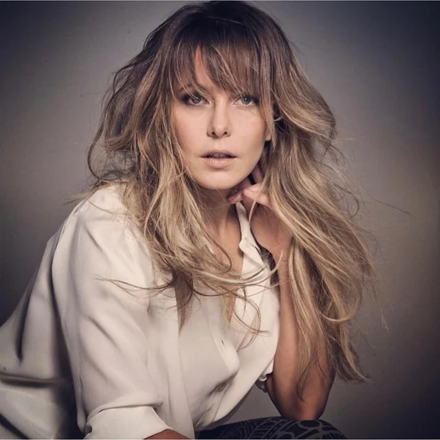 Vildan Atasever smiles hot photos