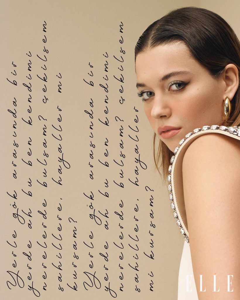 Afra Saraçoğlu depicts fire nude pics