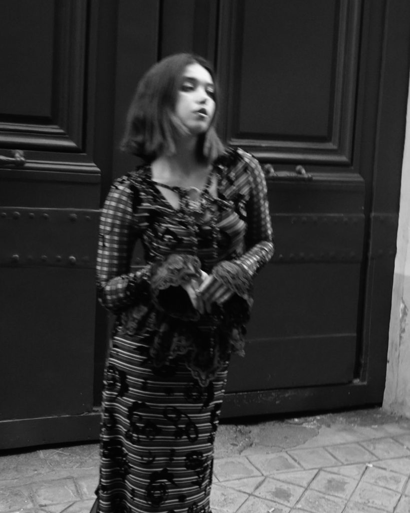 Afra Saraçoğlu modeling boobs