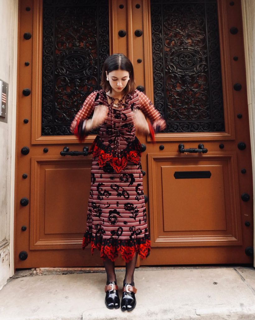 Afra Saraçoğlu modeling nude pics