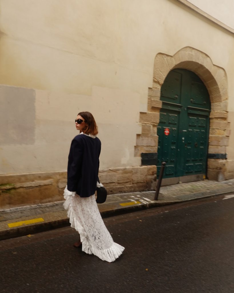 Afra Saraçoğlu modeling nudes