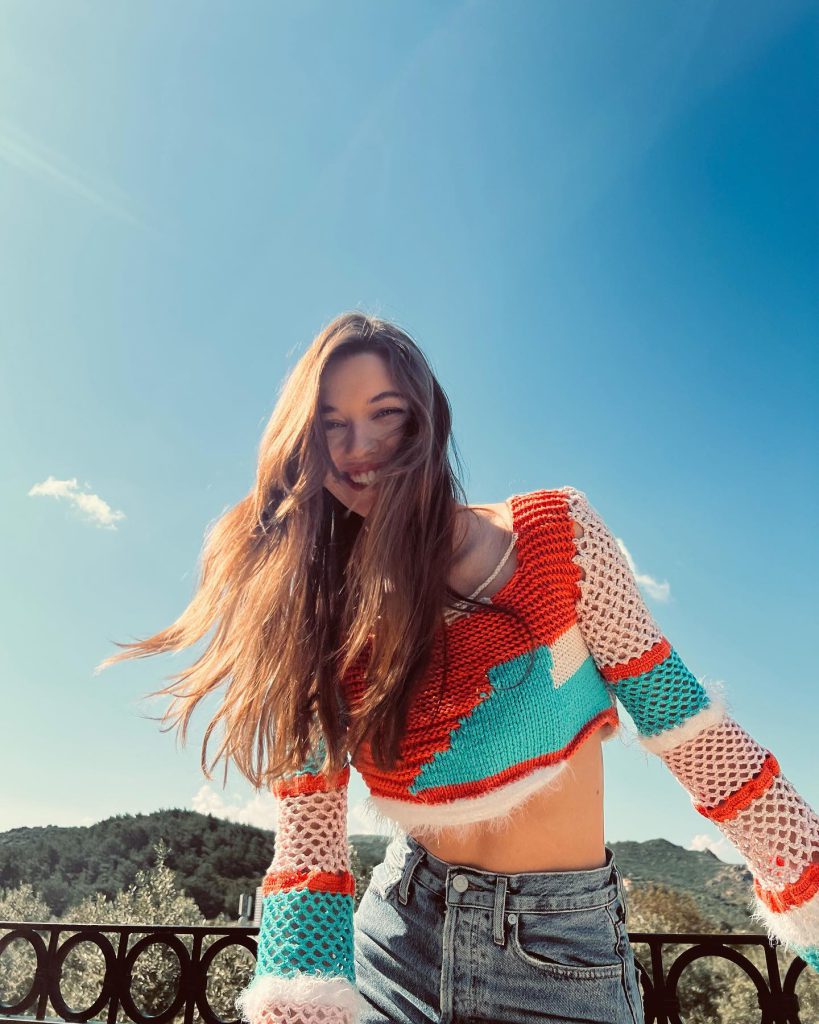 Afra Saraçoğlu nude pics