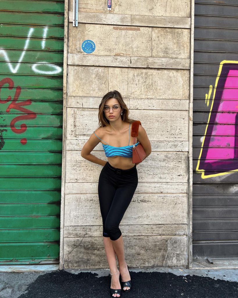 Afra Saraçoğlu poses nudes