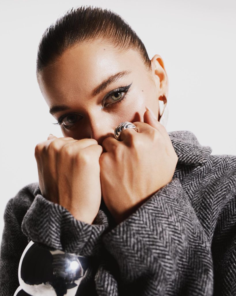 Afra Saraçoğlu smiles xxx sex