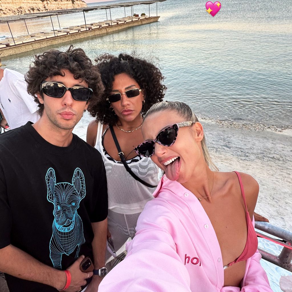 Aleyna Kalaycıoğlu ardent bikini