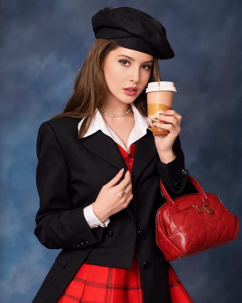 Aleyna Kalaycıoğlu ardent sex scenes