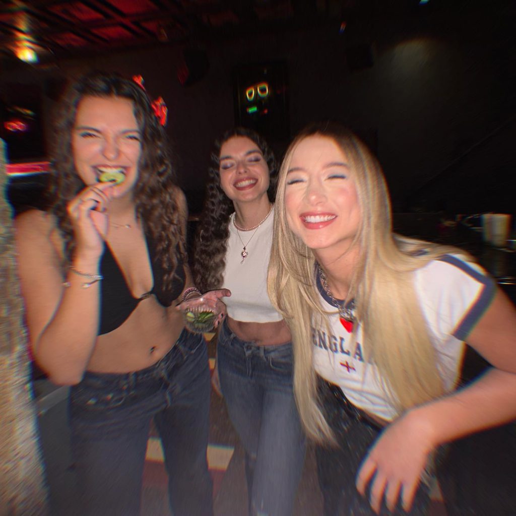 Aleyna Kalaycıoğlu beautiful ass