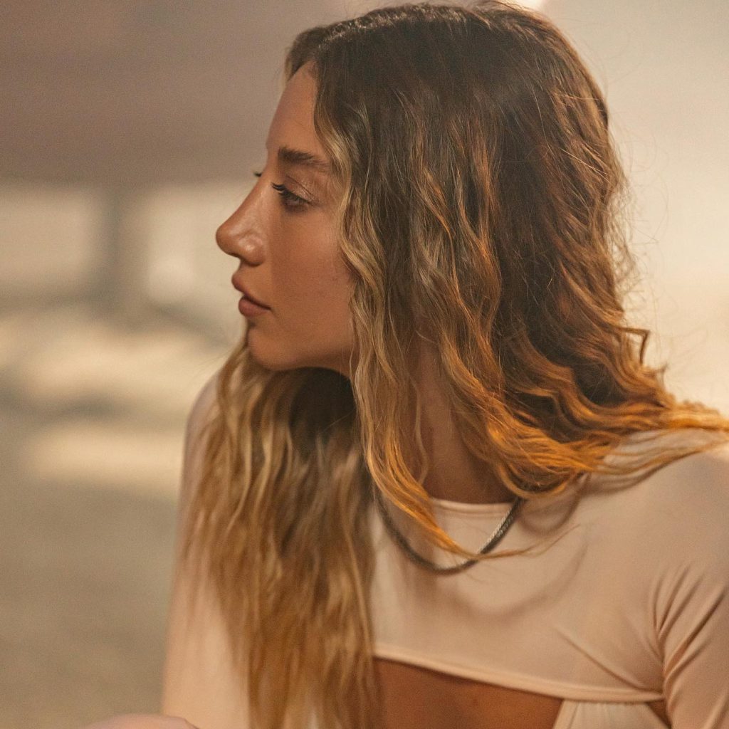 Aleyna Kalaycıoğlu beautiful naked